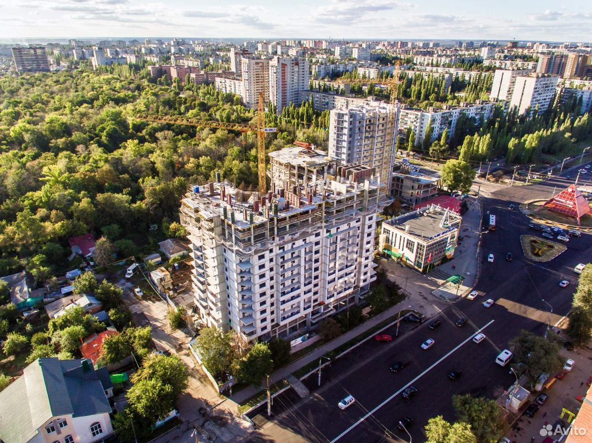 Недорогие новостройки воронежа. Воронеж Московский проспект новостройки. Вид на новостройки Воронежа. Новостройки Воронежа фото. Воронеж Московский проспект дома с видом на лес.