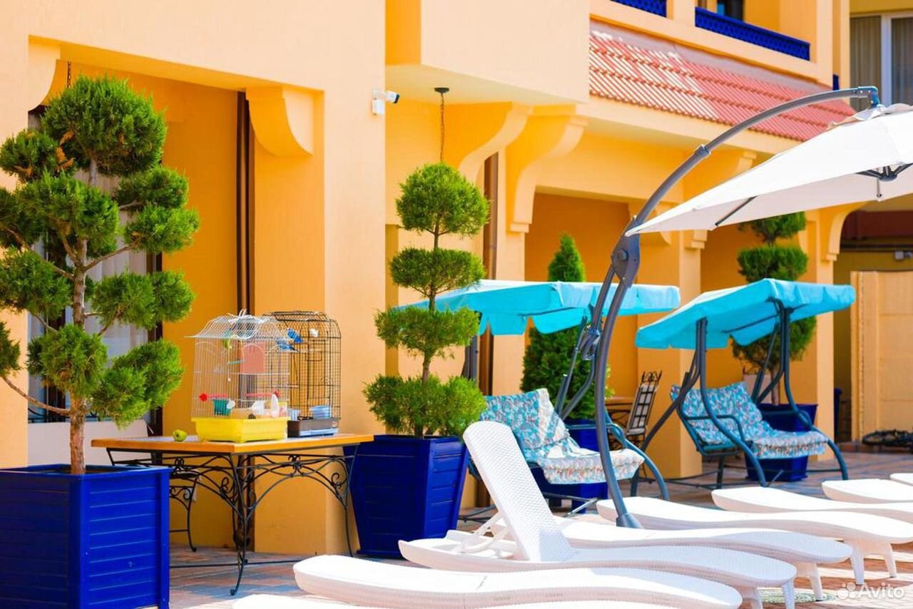 Отель на черноморской феодосия. Феодосия черноморская набережная 36. Феодосия черноморская набережная отели. Феодосия отель черное море 5. Отель на черноморской набережной феодосия.