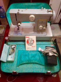 Швейная машинка Чайка-132М
