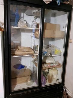 Холодильная витрина двухдверная