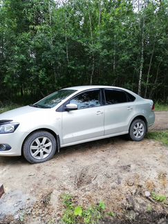 Volkswagen Polo 1.6 AT, 2010, седан