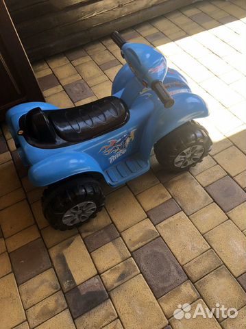 Детский квадроцикл на аккумуляторе