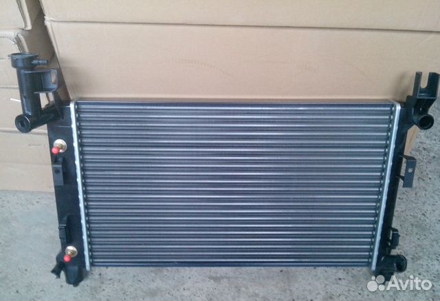 Dodge caravan 2 радиатор. Радиатор охлаждения додж караван 2. Радиатор додж караван. Радиатор додж караван 2. 4.