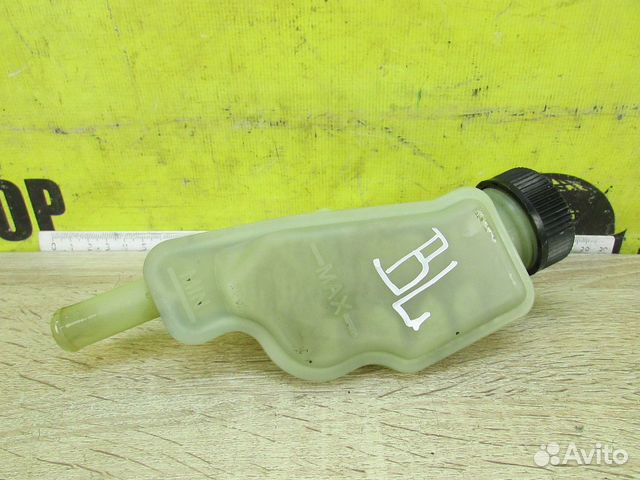 Бачок гидроусилителя на Mazda 3 BL