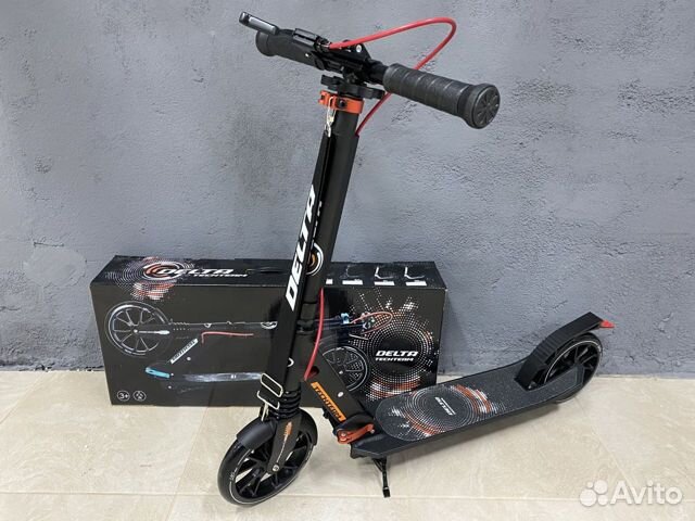 Самокат Delta 180 с ручным тормозом