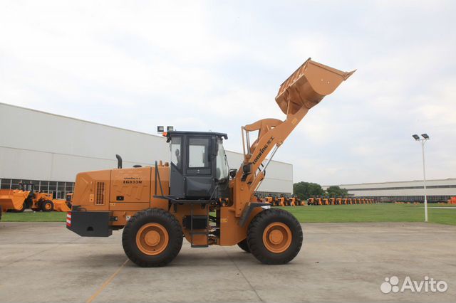Фронтальный погрузчик Lonking LG833N, 2023