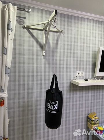 Боксерская груша детская и крепление на стену