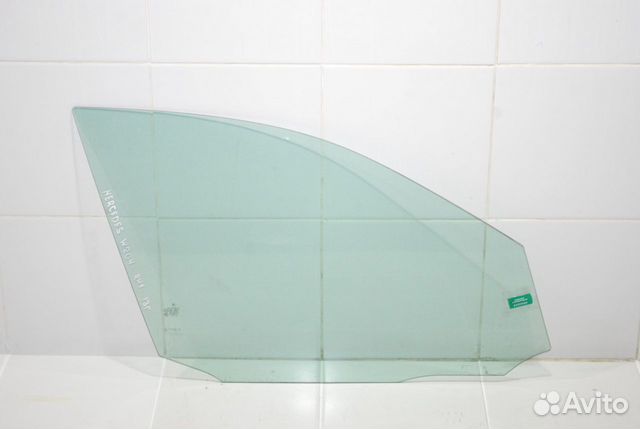 Стекло двери переднее правое Mercedes-Benz C-Class