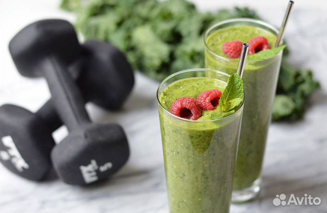 Бариста кассир в спортивный бар