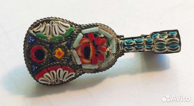 Старинная антикварная брошь микромозаика