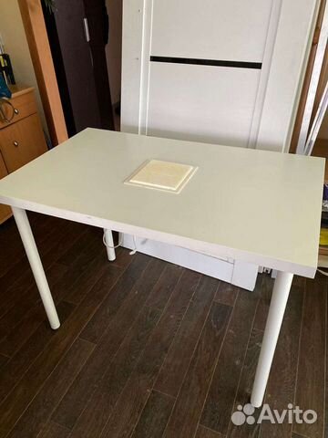 Стол для маникюра с вытяжкой