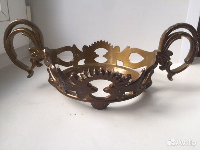 Подставка под вазу