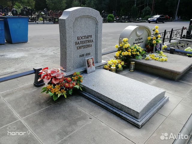 Памятники из гранита и мраморной крошки