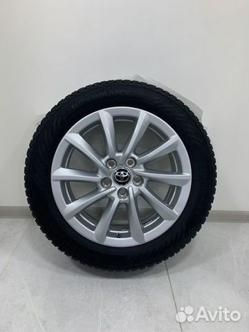 Toyota Camry V70 2021/2023, Nokian 215/55 R17