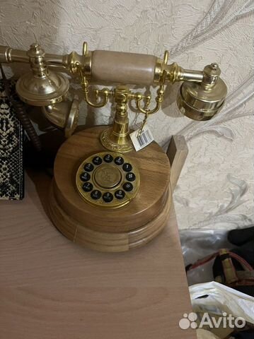 Старый телефон