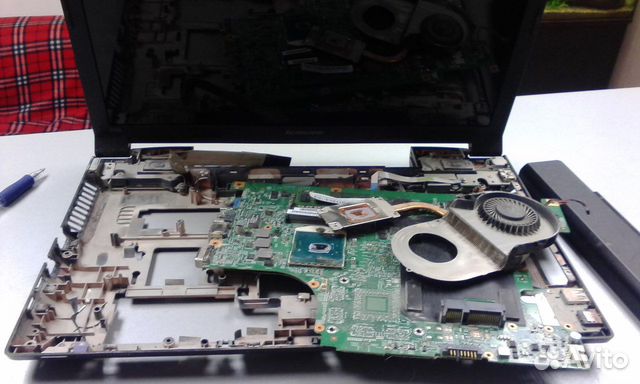 Ноутбук на запчасти