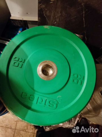 Стойки для гантелей technogym и блины олимпийские