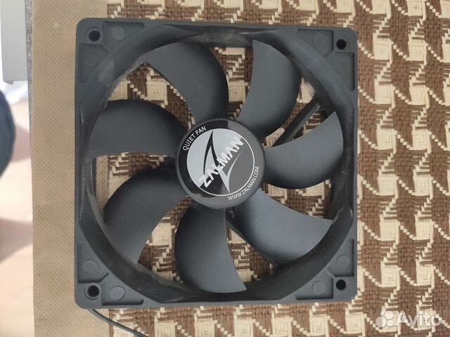 Компьютерный вентилятор 120