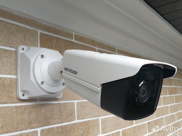 Камера видеонаблюдения qsc42036. Система видеонаблюдения. Видеонаблюдение сочи. Монтаж видеонаблюдения клипарт. Камеры видеонаблюдения на улице.