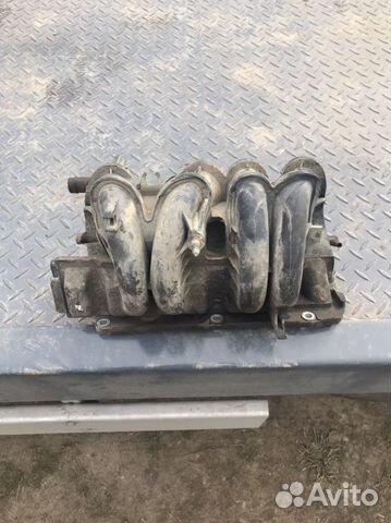 Впускной коллектор Рено sandero 1