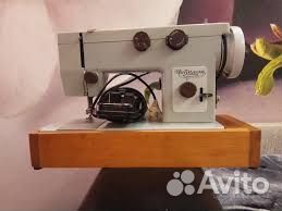 Швейная машинка Чайка 143