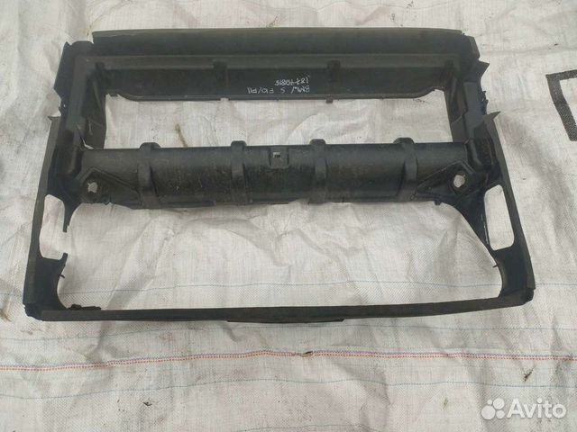 Bmw 5 series F10 дефлектор радиатора