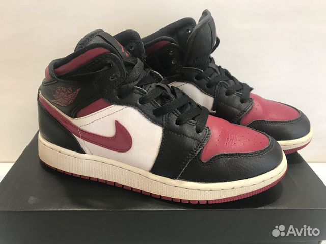 jordan 1 mid 5y