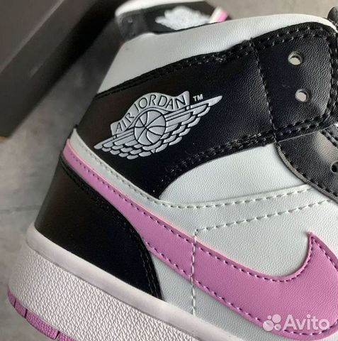 Кроссовки Nike Air Jordan 1