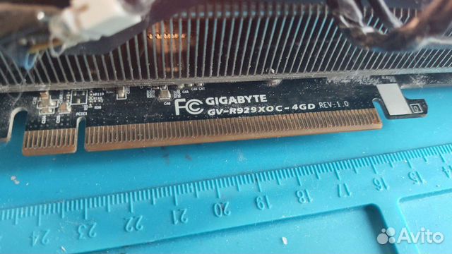 Gigabite R9 290x 4gb с охладом от асуса