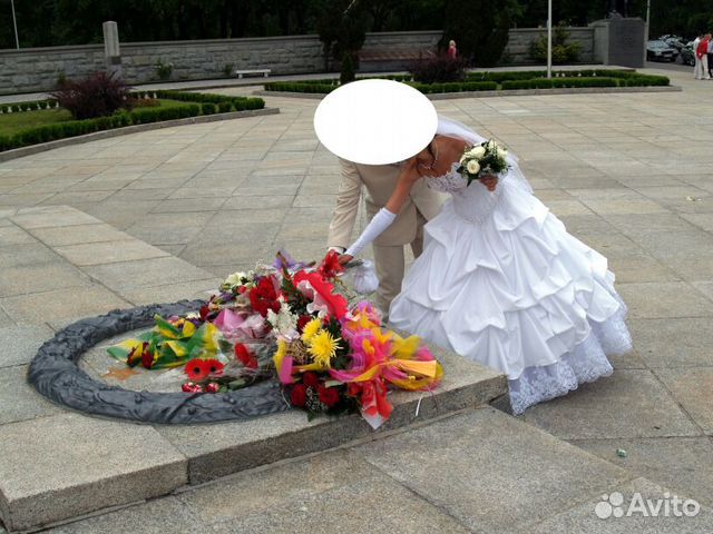 Платье свадебное