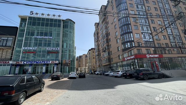 

1-к. квартира, 60 м², 2/16 эт.