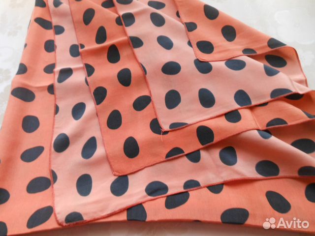 Женский платок, 100 шелк-крепдешин.90х90 Женский платок, 100 шелк-крепдешин.90х90