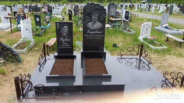 Памятники