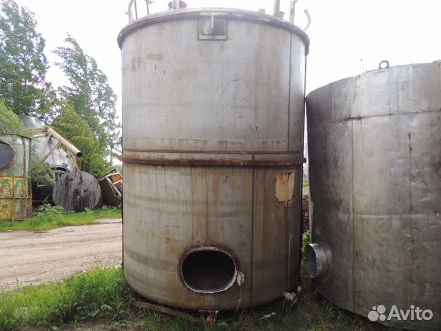 Емкость 10 кубов нерж вертикальная