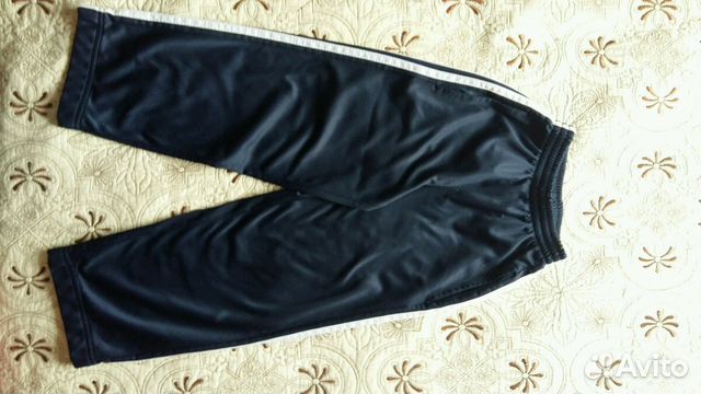 Спортивный костюм на мальчика 8-9лет Спортивный костюм на мальчика 8-9лет
