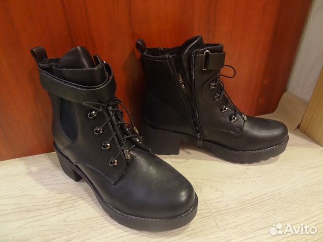 Ботинки осенние новые р.36