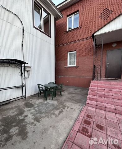 

4-к. коттедж, 200 м²