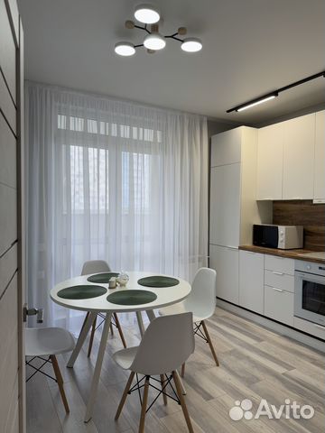 

2-к. квартира, 62 м², 8/17 эт.