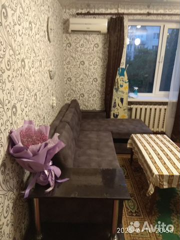 

1-к. квартира, 35 м², 3/5 эт.