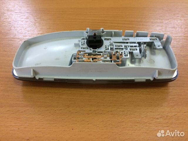 Плафон освещения салона задний Ford Плафон освещения салона задний Ford