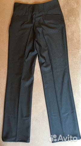 Брюки школьные для девочки, новые, на 146-152см Брюки школьные для девочки, новые, на 146-152см