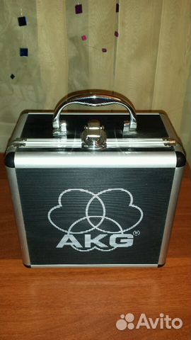 Микрофон AKG