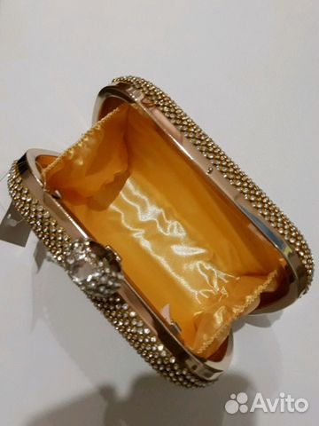 Золотой клатч на вечер