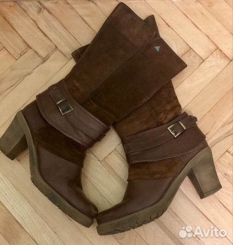 Замшевые сапоги на каблуке