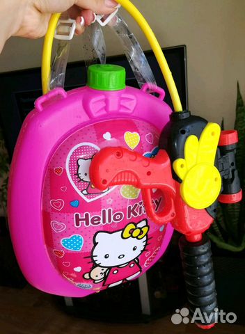 Водяной пистолет Hello Kitty Водяной пистолет Hello Kitty