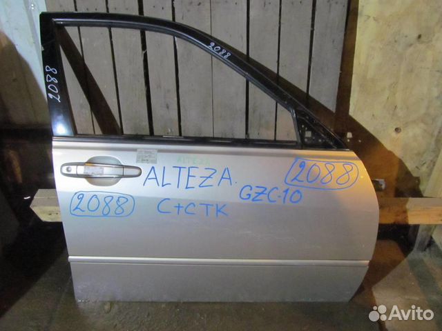 Дверь Toyota Altezza Lexus IS 200 IS200