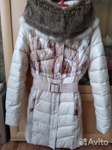 Пальто зимнее с натуральным мехом Пальто зимнее с натуральным мехом