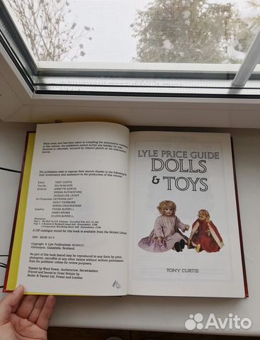 Книга каталог антикварных кукол и игрушек, Англия Книга каталог антикварных кукол и игрушек, Англия