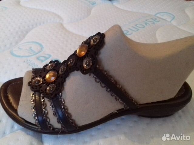 Кожан. шлёпки tamaris новые (италия)