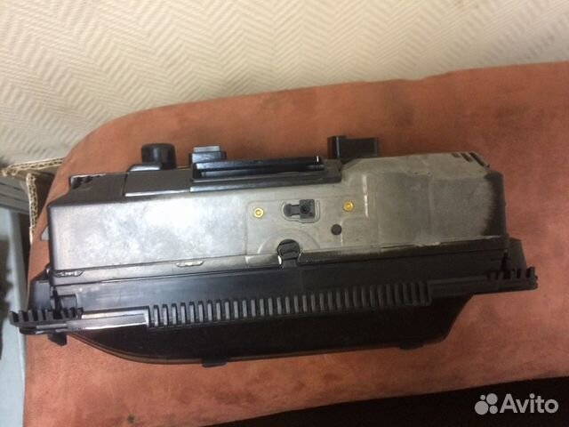 Дисплей / монитор Mercedes A2218700189